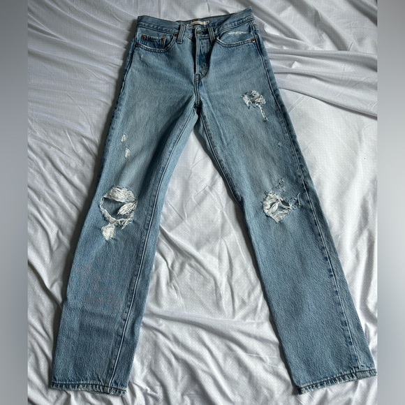 Levi’s Wedgie Straight Destroyed Denim - Picture 5 of 7